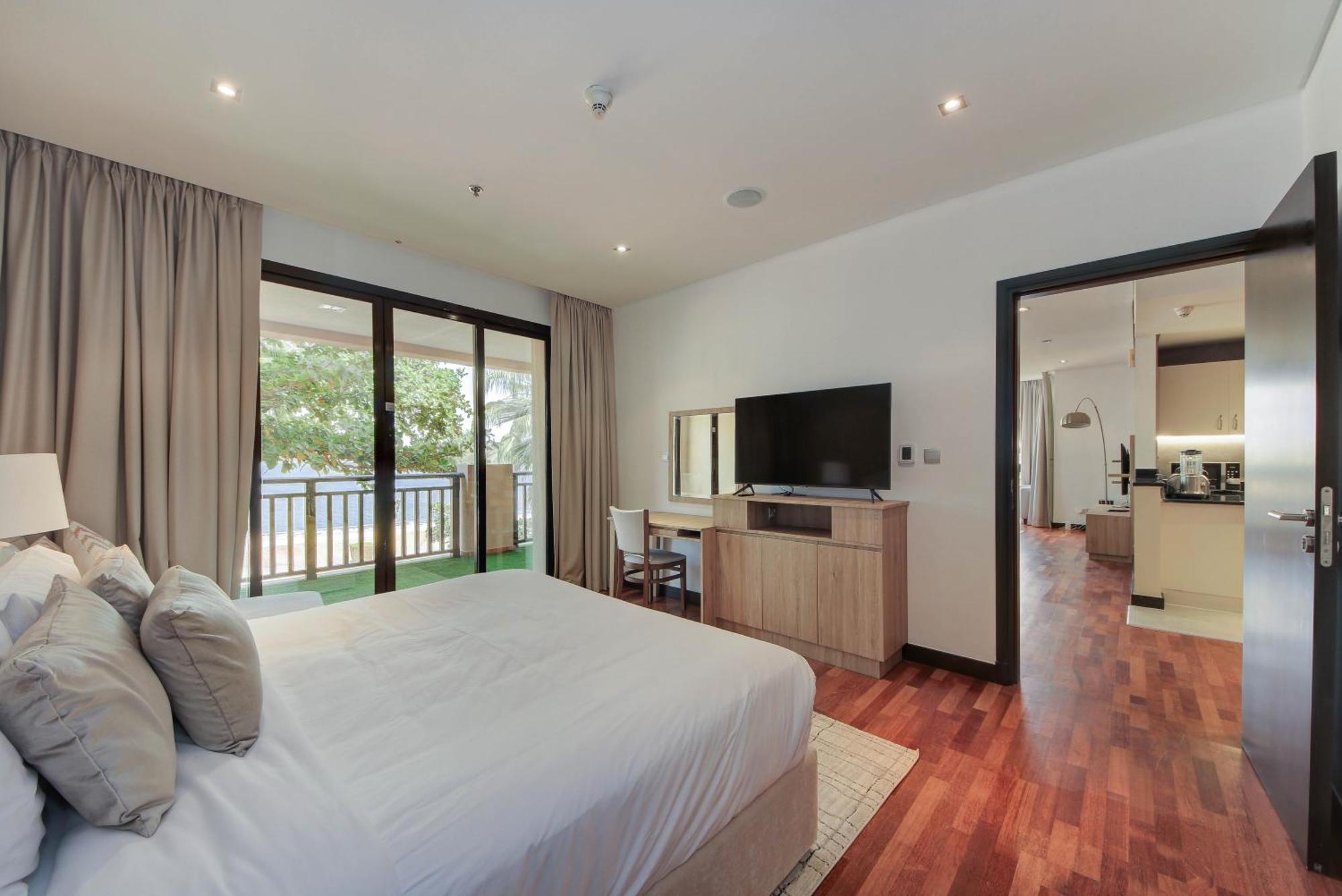 Luxe Getaways Royal Amwaj Palm Jumeirah Resort Apartment Holiday Home 迪拜 外观 照片